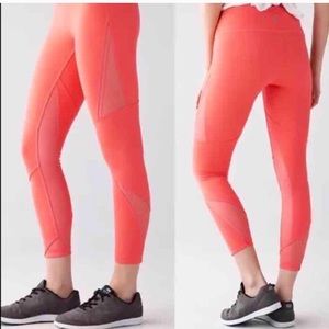 Lululemon Wanderlust 7/8 Highest Times Leggings